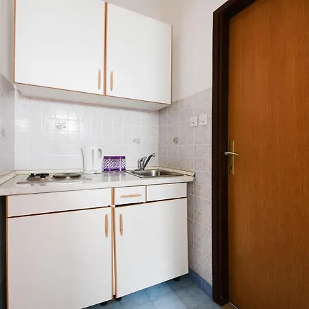And Diana Apartment